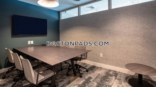 Burlington - $3,215+ /mo