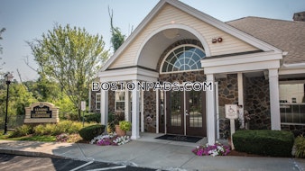 Littles Brook Ct Burlington