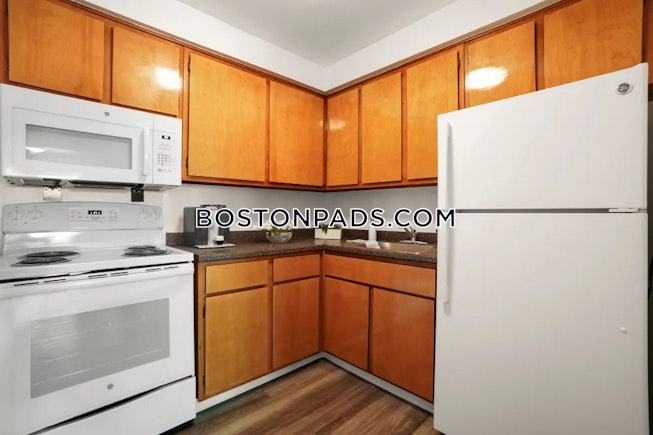 Boston - $2,453+ /mo