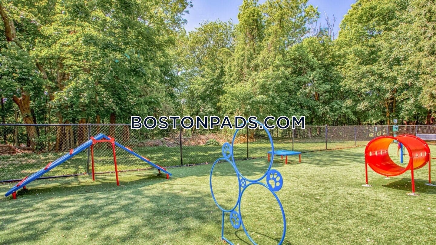 Windsor Ridge Dr. Westborough