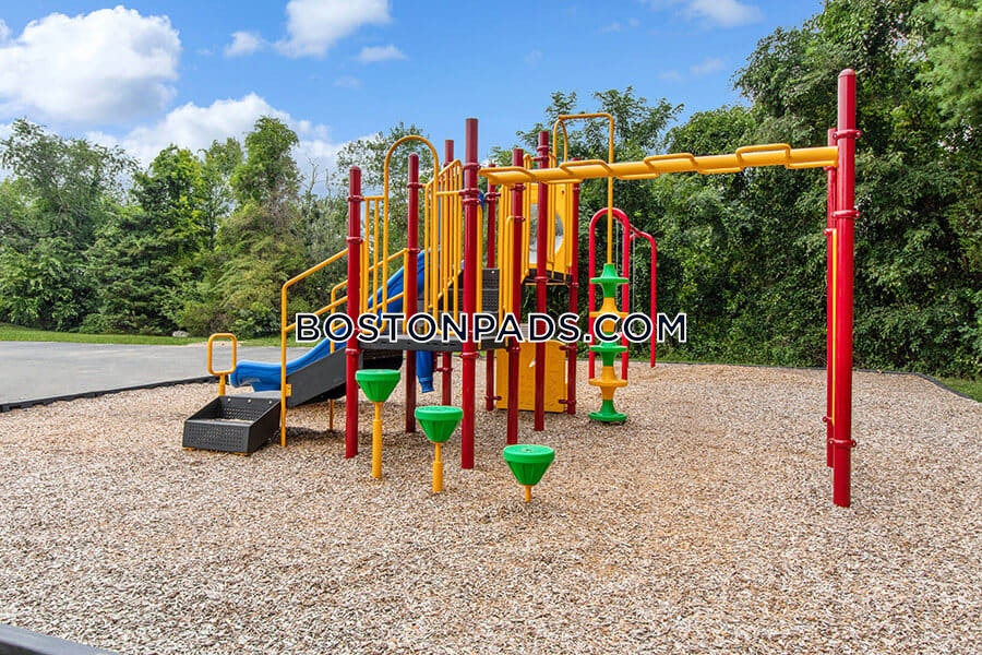 Wheeler Cr. Stoughton