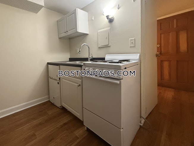 Boston - $1,550+ /mo
