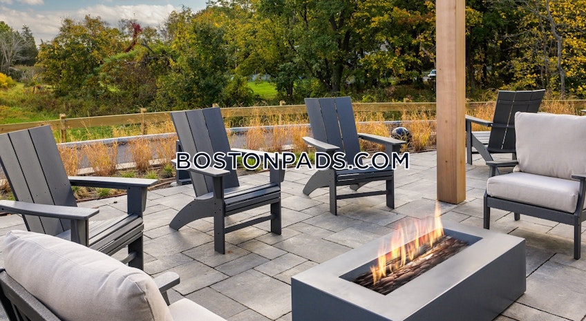 Scituate - $3,620+ /month