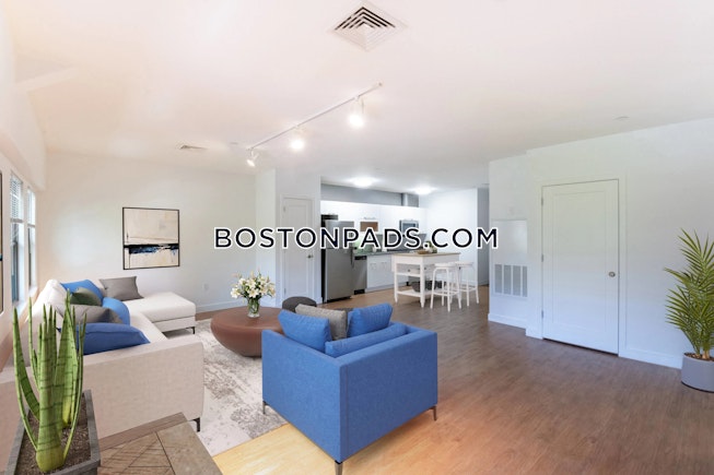 Easton - $2,905+ /mo