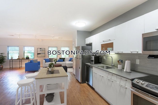 Easton - $2,905+ /mo