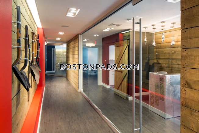 Easton - $6,503+ /mo