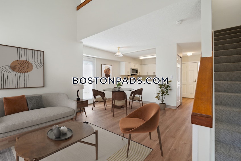 Marshfield - $3,075+ /month