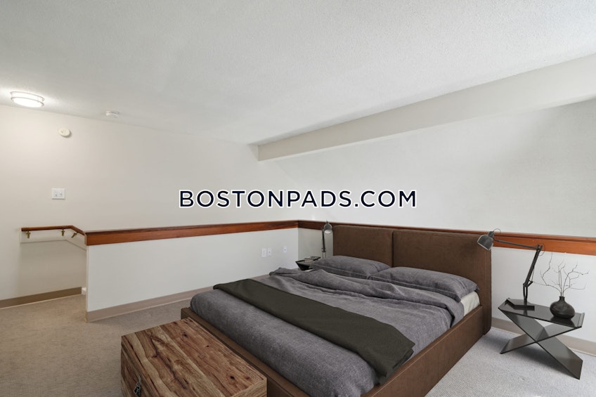 Marshfield - $3,075+ /month