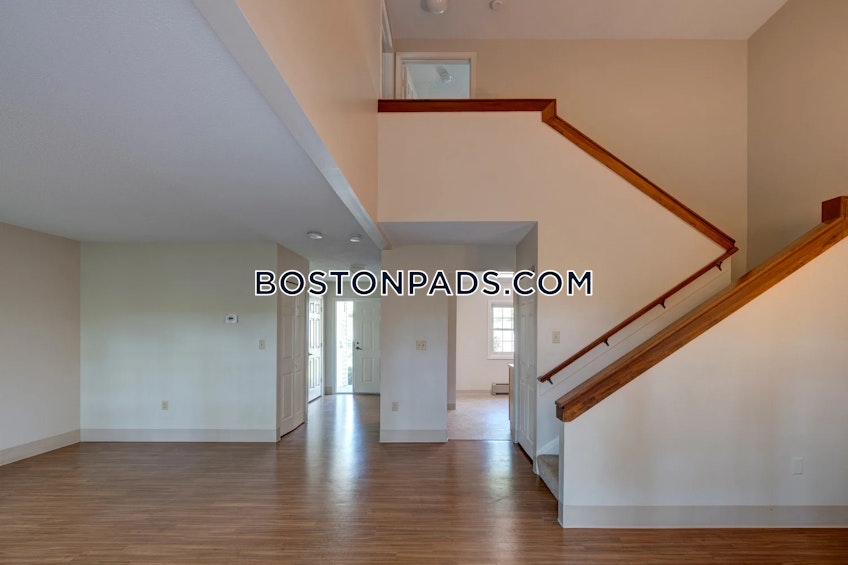 Marshfield - $3,075+ /month