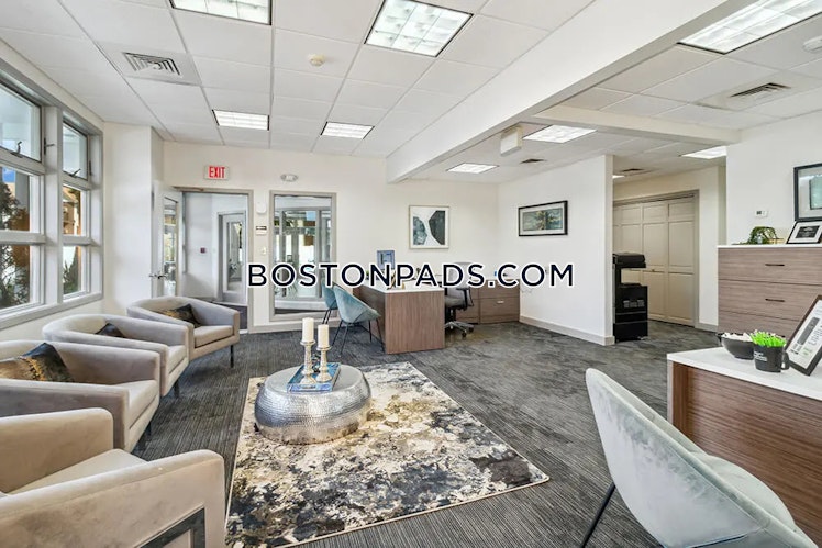 Plain St., Marshfield