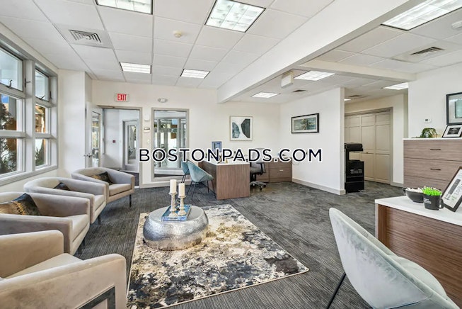 Marshfield - $2,455+ /mo