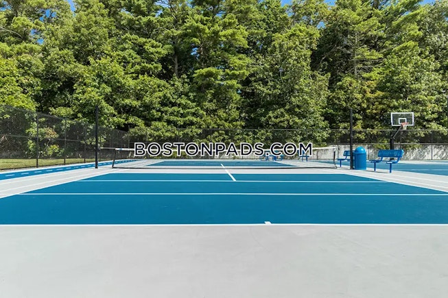 Marshfield - $2,455+ /mo