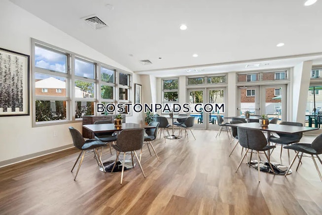 Marshfield - $2,455+ /mo