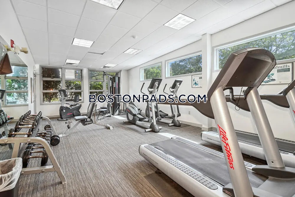 Plain St. Marshfield