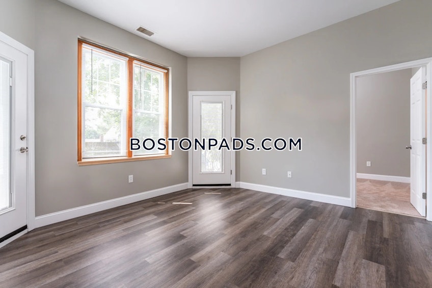 Whitman - $2,230+ /month