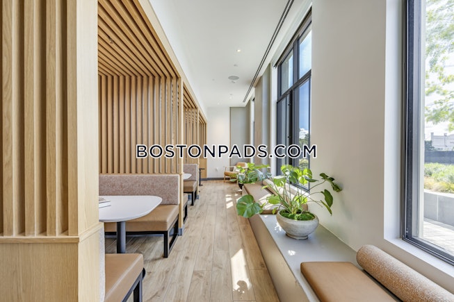 Boston - $4,020+ /mo