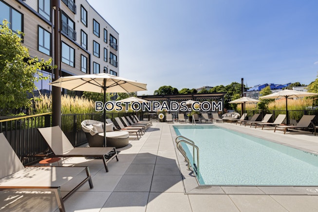 Boston - $3,260+ /mo