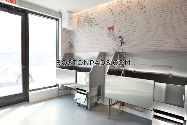 Boston - $2,490+ /mo