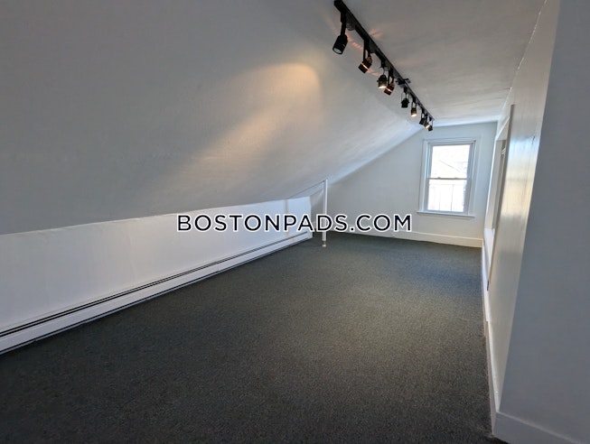 Cambridge - $3,200+ /mo