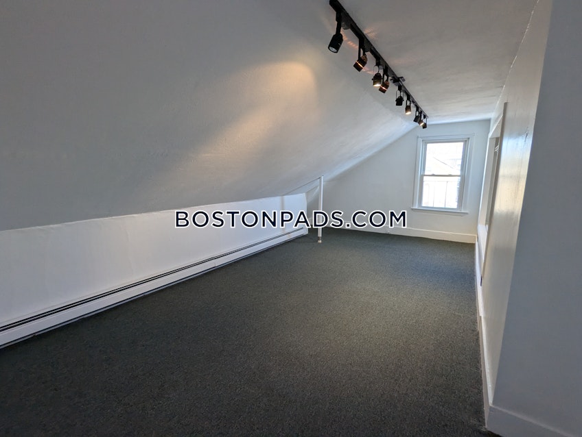 Cambridge - $3,200+ /month