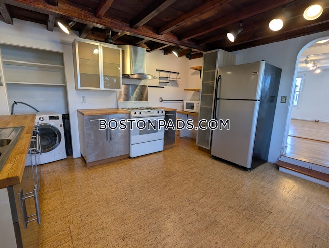 Cambridge - $3,200+ /mo