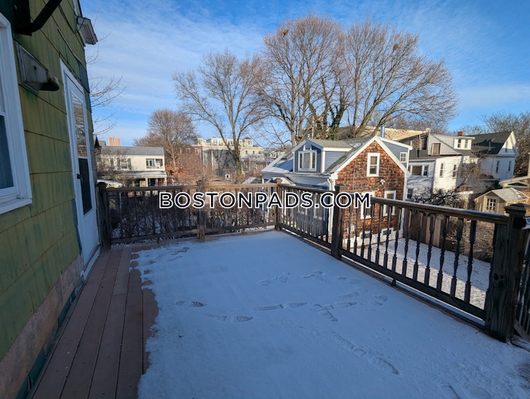 Tremont St., Cambridge