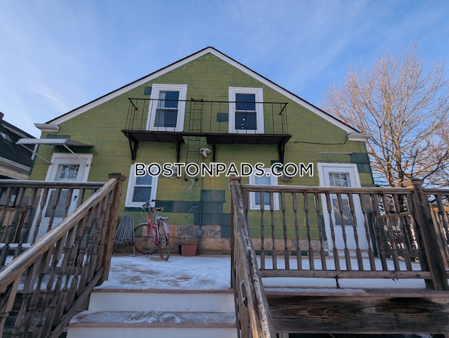 Cambridge - $3,200+ /mo