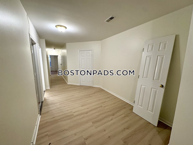 Boston - $4,000+ /mo