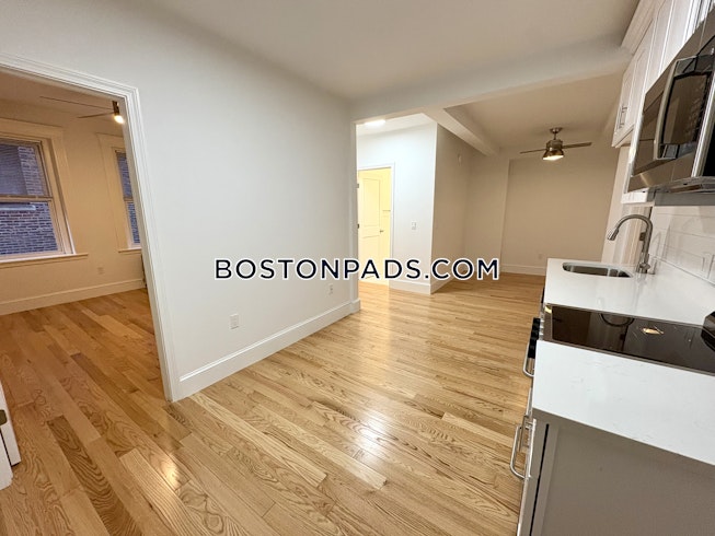 Boston - $5,300+ /mo