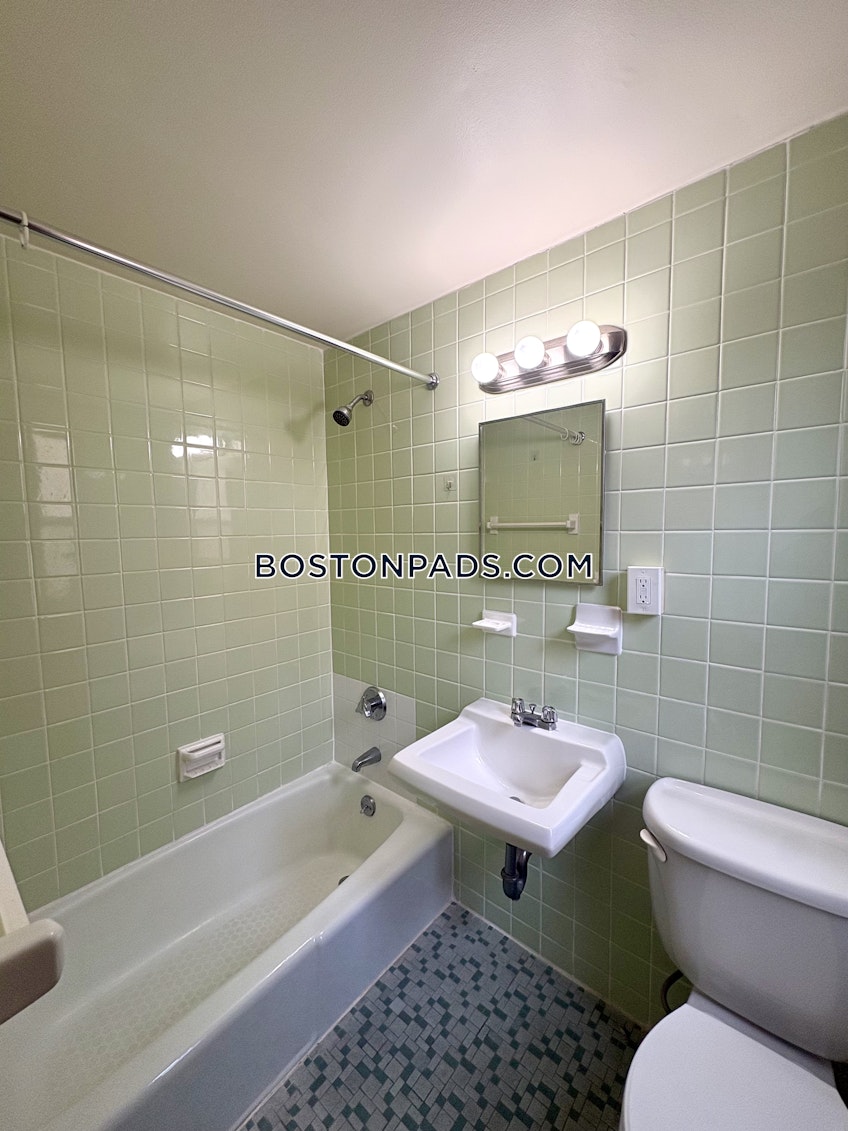 Boston - $2,300+ /month
