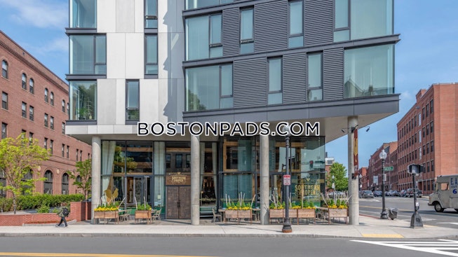 Boston - $4,405+ /mo