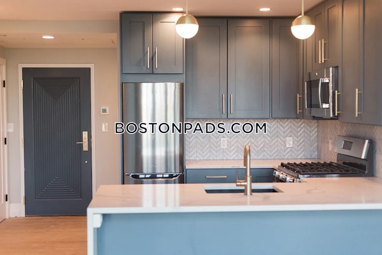 Tremont St., Roxbury Crossing