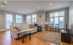 Kneeland St/>, Boston