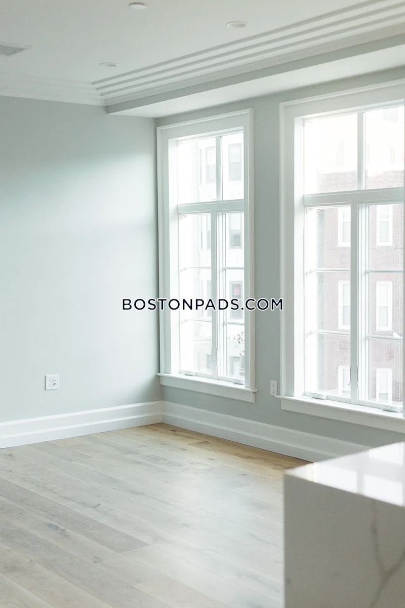 Roxbury Crossing - $5,900