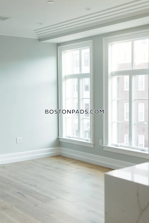 Tremont St. Roxbury Crossing photo 23