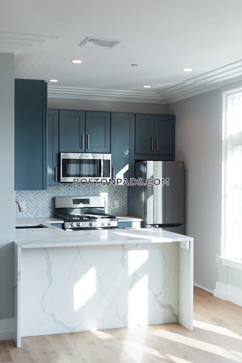 Tremont St. Roxbury Crossing photo 7