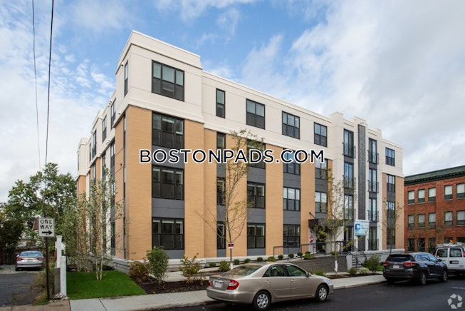 Melrose - $2,400+ /mo