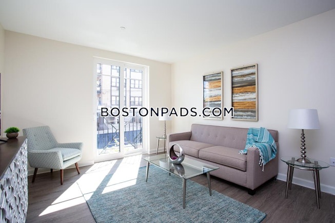 Melrose - $2,600+ /mo