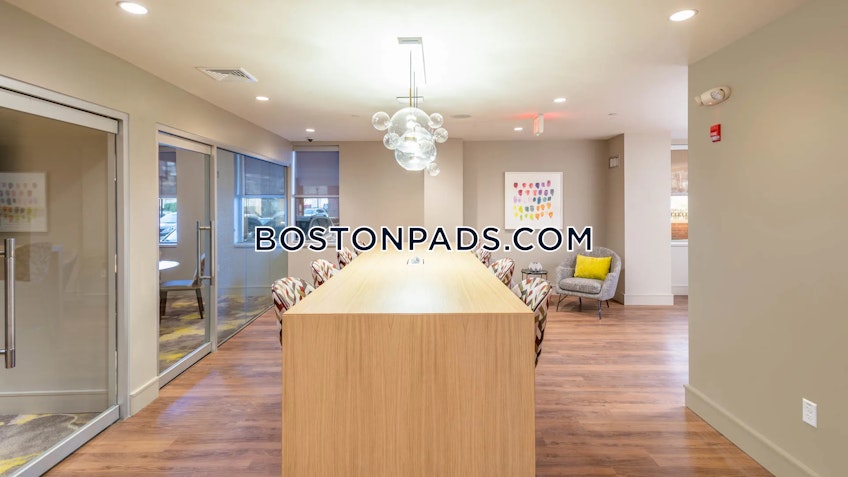 Waltham - $2,585+ /month