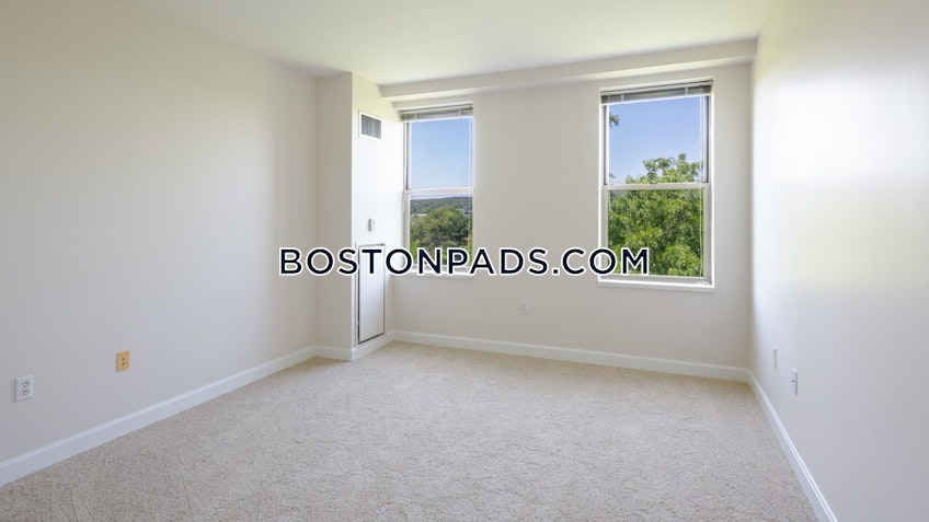 Waltham - $3,350+ /month