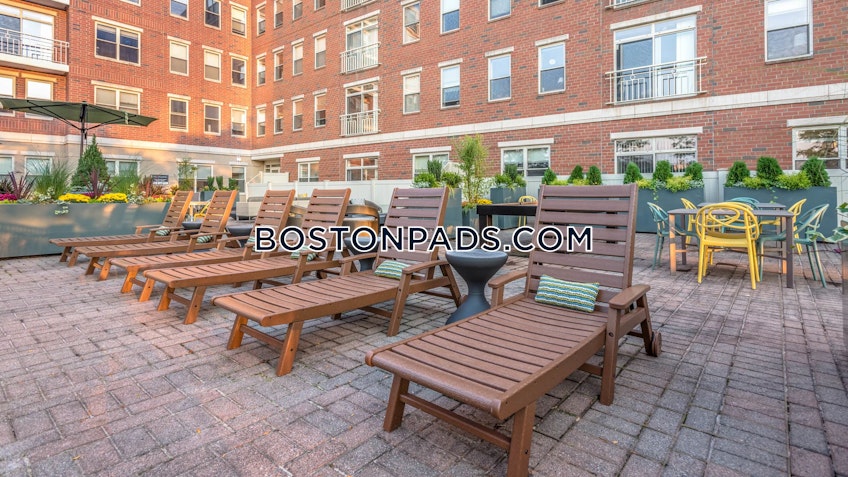 Waltham - $3,350+ /month