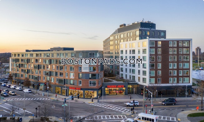 Boston - $6,408+ /mo