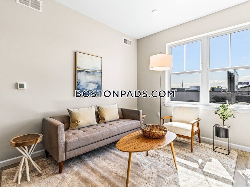 Lynn - $2,025+ /month