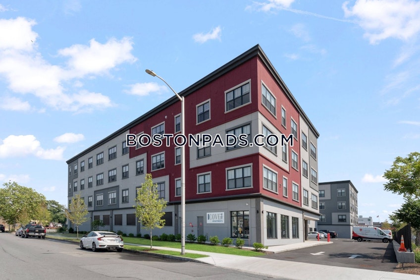 Lynn - $2,670+ /month