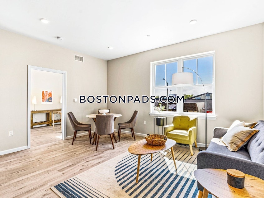 Lynn - $2,670+ /month