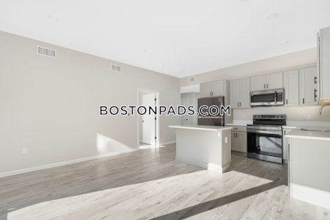 Blossom St. Lynn photo 11