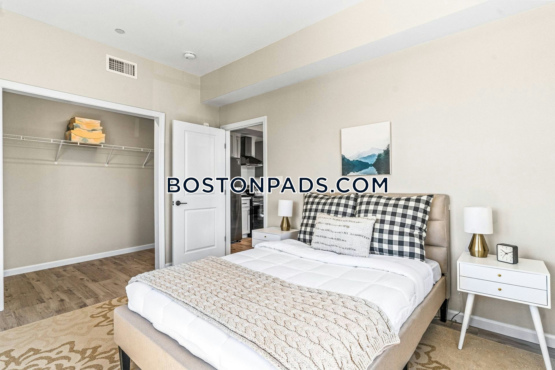 Lynn - 2 Beds, 1 Baths