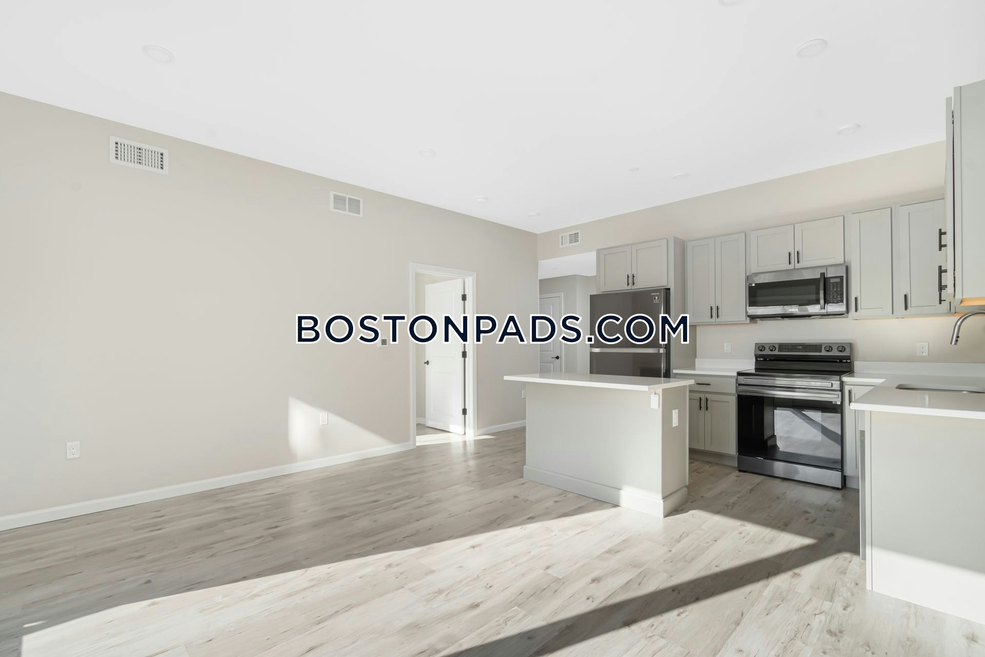 Lynn - 2 Beds, 1 Baths