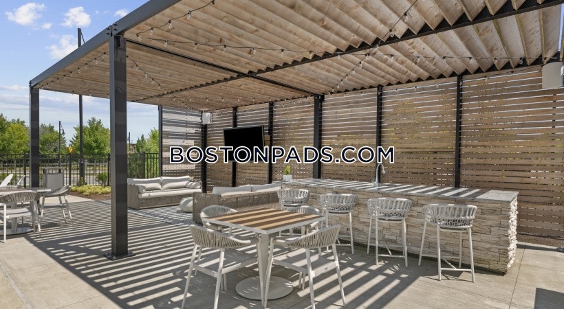 Plymouth - 2 Beds, 2 Baths