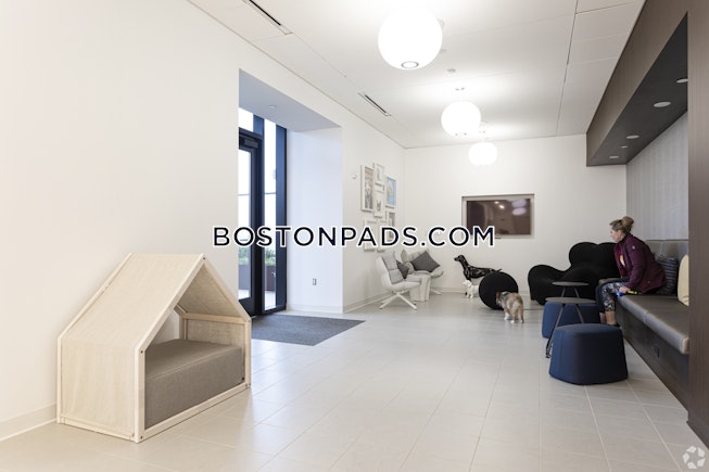 Boston - $6,810+ /mo